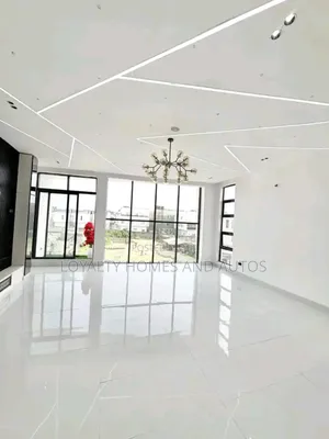 5bdrm House in Ikate for sale