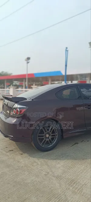 Scion tC Base 2008 Brown