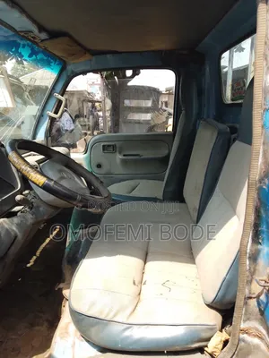 Nissan Cabstar 1999 Blue
