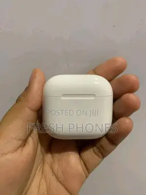 Airpods 4 - Authentic Apple Products (Very Clean)