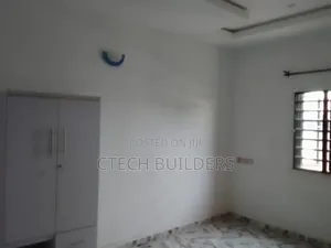 2bdrm Block of Flats in Benin City for rent