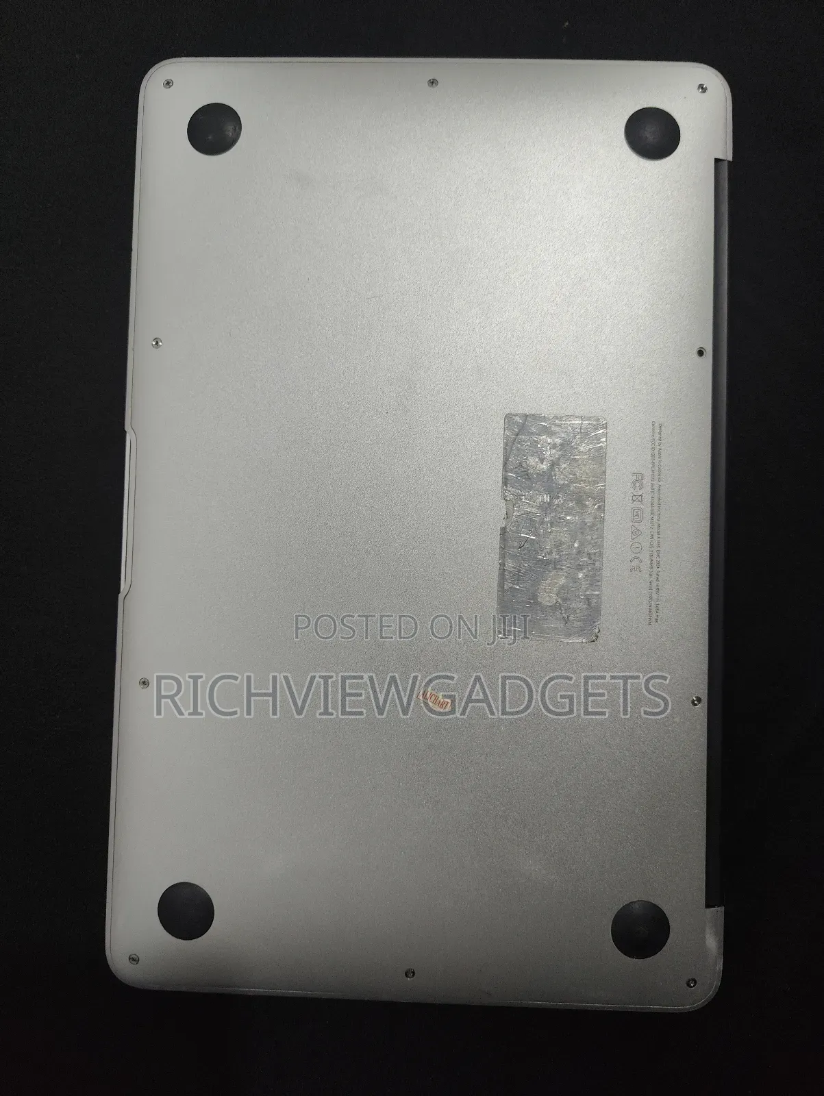 Clean Macbook Air 2015 With a Bad Panel(Motherboard), No SSD