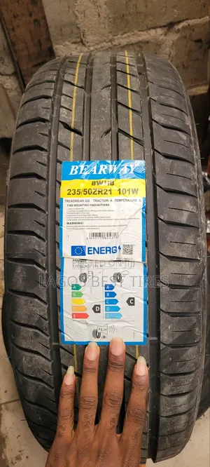 Latest 235 50 21 Bearway Tyre With 1year Warranty