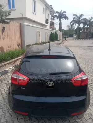 Kia Rio LX 4dr Hatchback (1.6L 4cyl 6M) 2012 Black