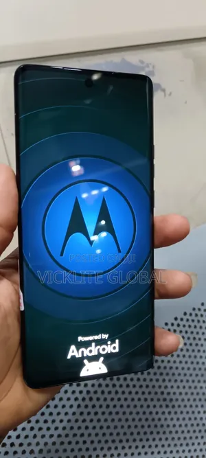 Motorola Edge (2022) 256 GB Blue