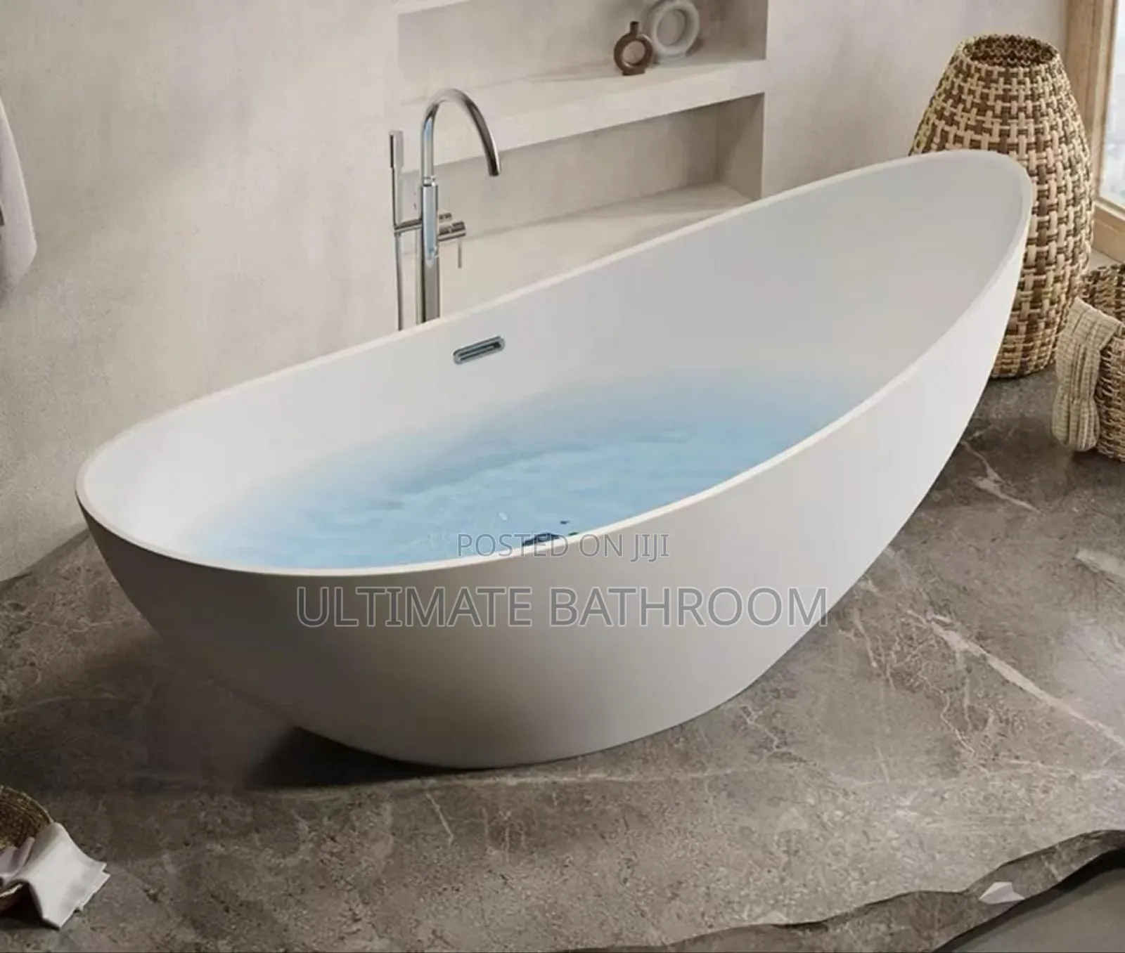 Unique Shape White Acrylic Bathtub
