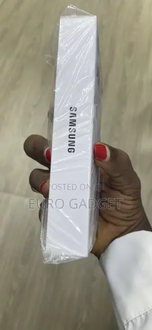 New Samsung Galaxy A17 256 GB Gray