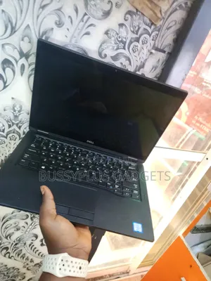 Laptop Dell Latitude 7390 8GB Intel Core I5 SSD 256GB