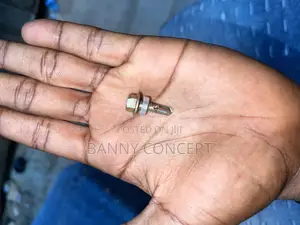 1000 PCS 12x20 Hex Washer Head Self-Drilling Screw