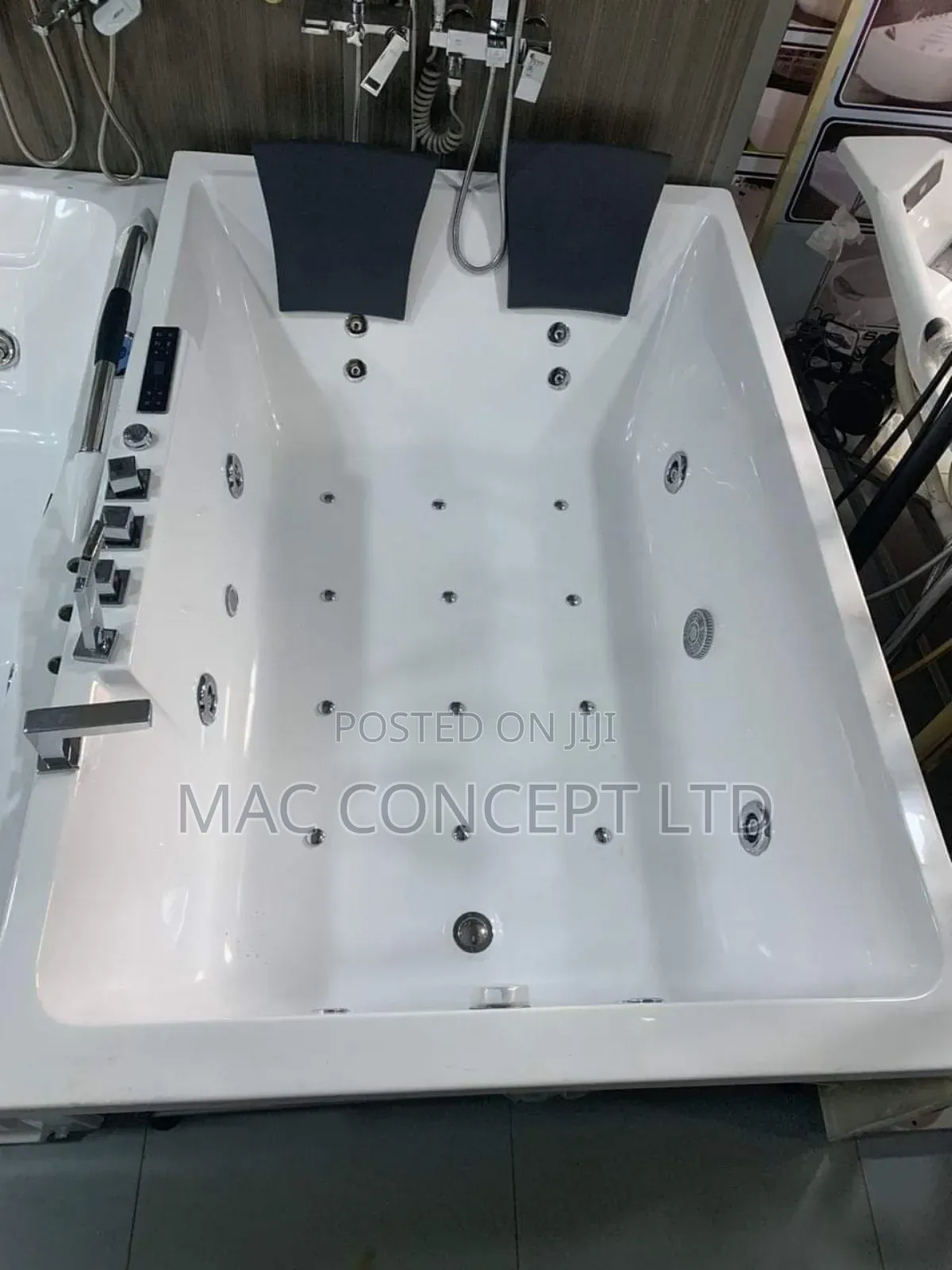 Jacuzzi White