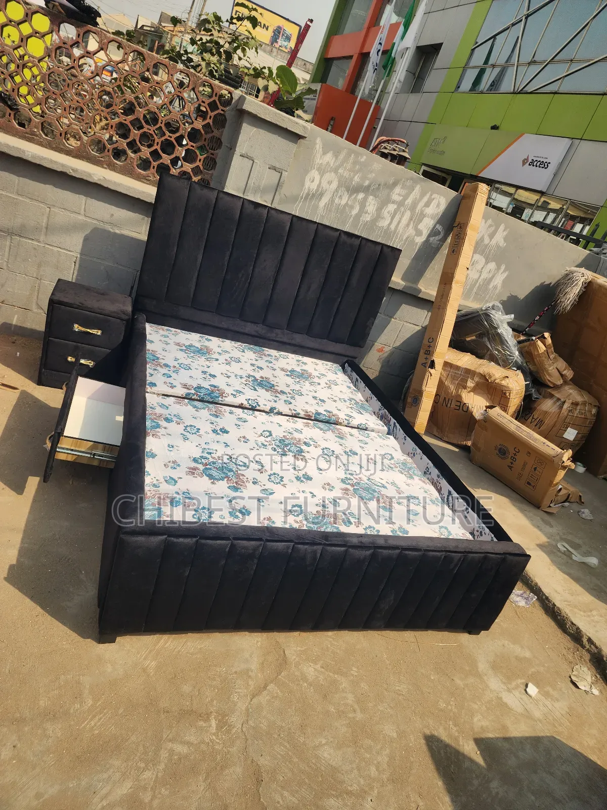 Queen Size Bed Stand With Its Side Drawers.