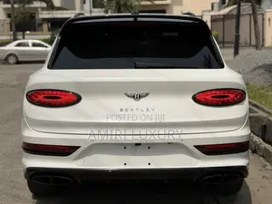 Bentley Bentayga 2022 White