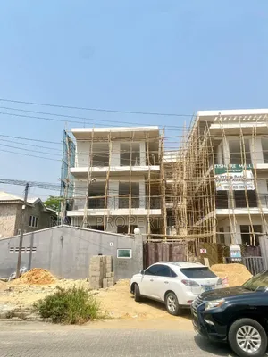 Office Space in Lekki Phase 1 at N250,000 Per SQM for Rent