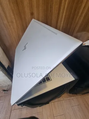 Laptop HP EliteBook 1050 G1 16GB Intel Core Ultra 7 SSD 512GB