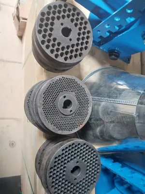 Rollers And Dice For Pelletizer Machine