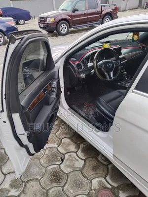 Mercedes-Benz C300 2012 White