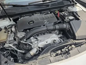 Mercedes-Benz GLA-Class 2022 White