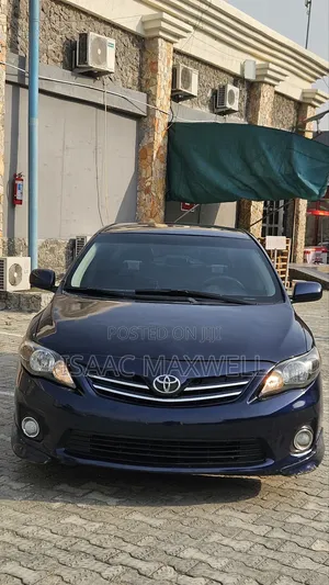Toyota Corolla 2012 Blue