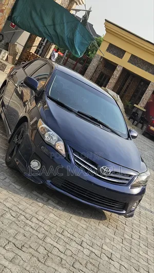 Toyota Corolla 2012 Blue