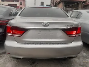 Lexus LS 460 RWD 2013 Silver