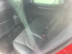 Toyota Camry XSE V6 2021 Red