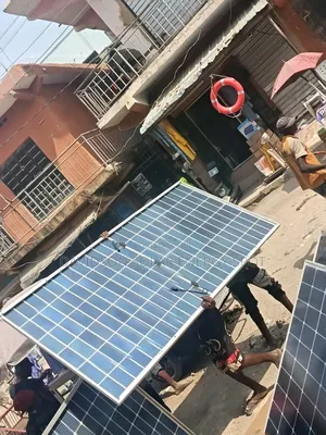600watt Jinko Solar Panel Halfcourt