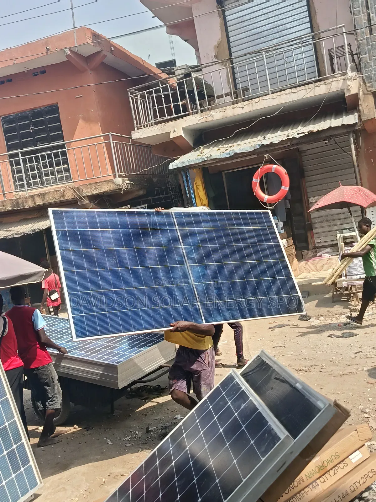 600watt Jinko Solar Panel Halfcourt