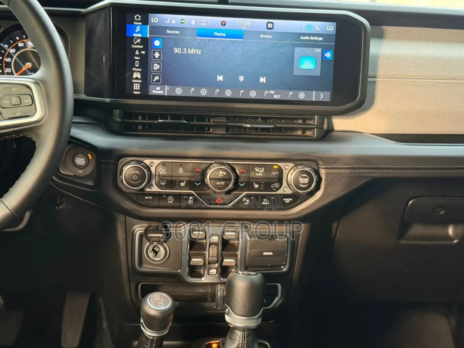 Jeep Wrangler 2025 Black