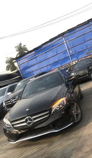 Mercedes-Benz C300 2015 Black