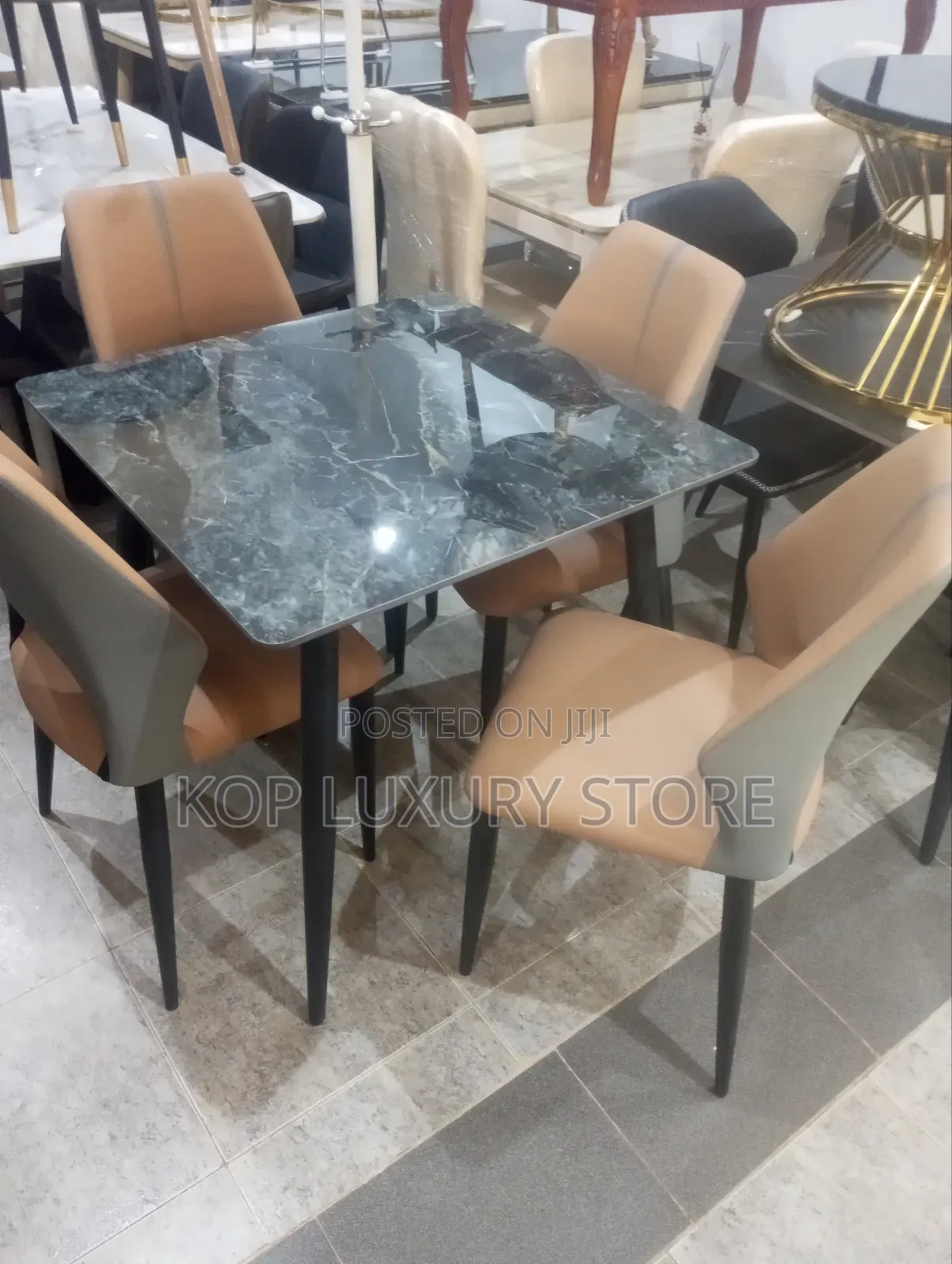 Dinning Set for 4 Seaters