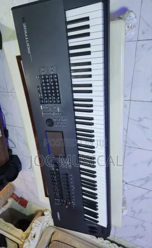 Yamaha Keyboard Montage 8