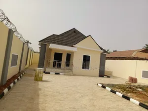 3bdrm Bungalow in Barnawa Gra, Kaduna / Kaduna State for sale