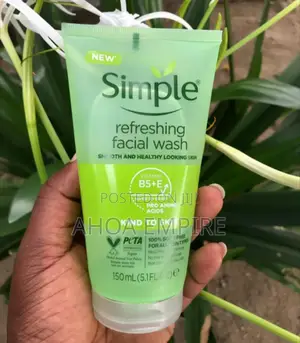 Simple Refreshing Facial Wash