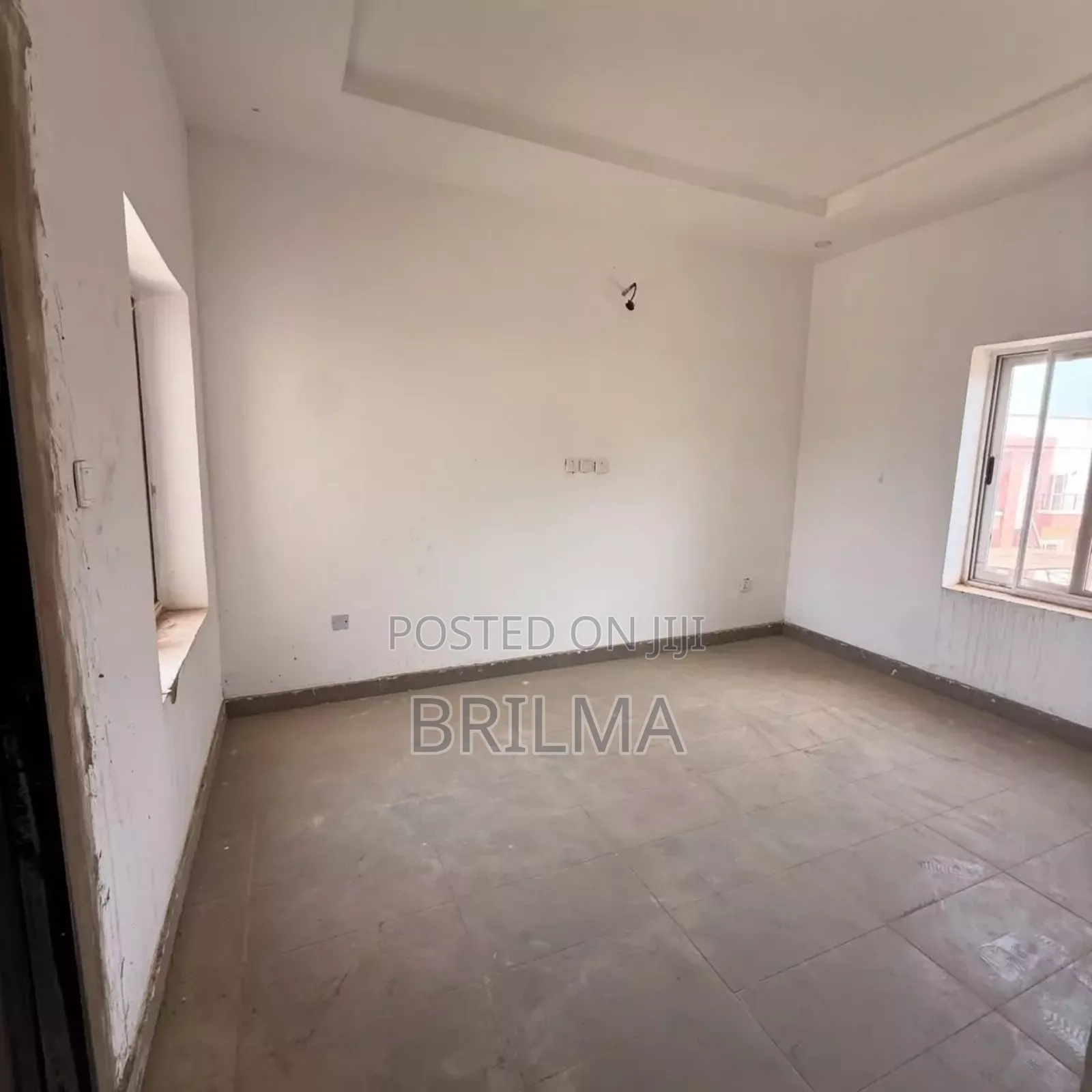 4bedrooms Semi Detached Town House