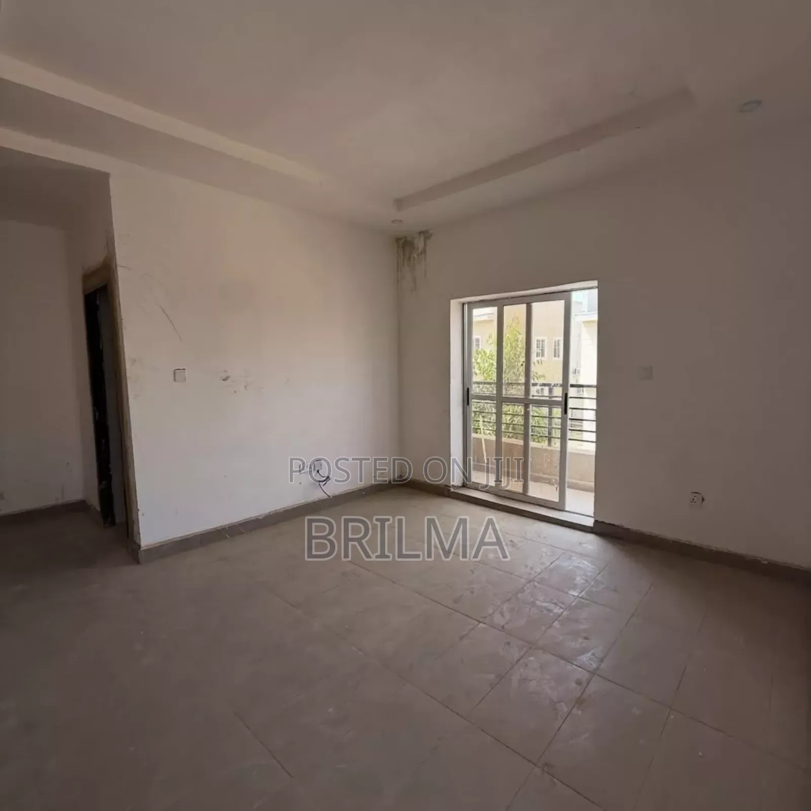 4bedrooms Semi Detached Town House