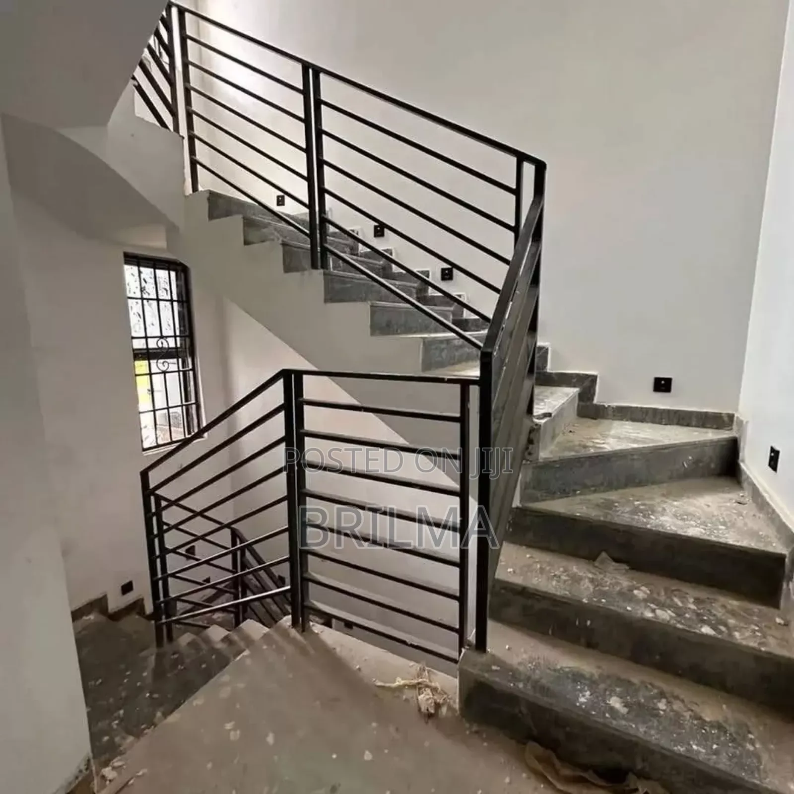 4bedrooms Terrace Located in Kaura