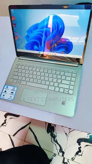 Laptop HP 240 G8 8GB Intel Core I5 SSD 256GB