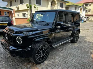 New Mercedes-Benz G-Class 2025 Black