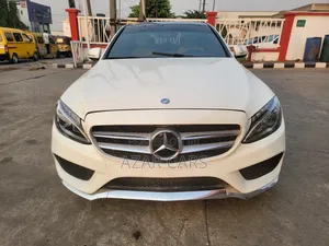 Mercedes-Benz C400 4Matic AWD Sedan (3.0L V6 7A) 2015 White