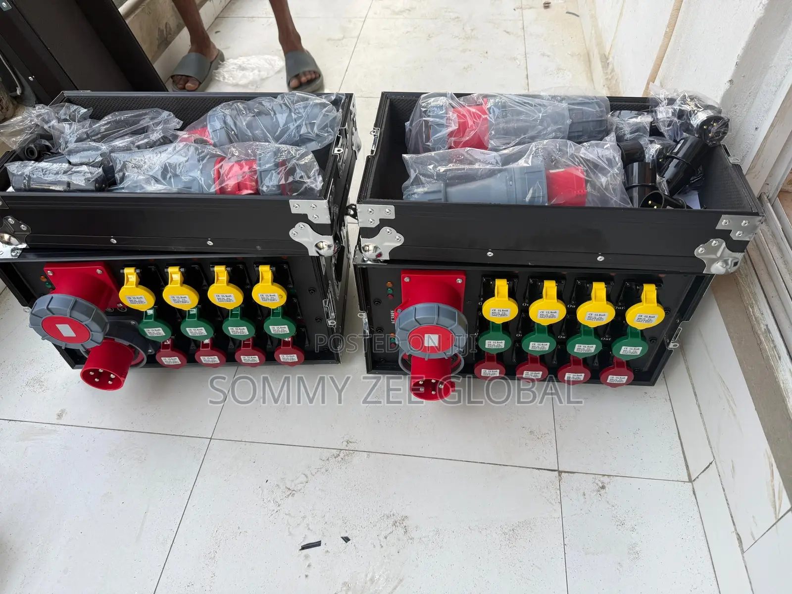 12 Channels Power Distribution