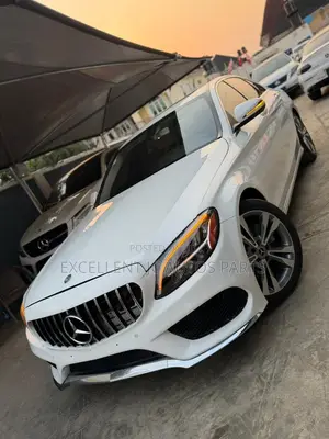 Mercedes-Benz C300 2020 White
