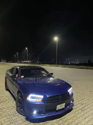 Dodge Charger SXT PLUS 2013 Blue
