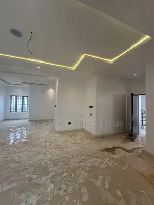 2bdrm Block of Flats in Guzape District for sale