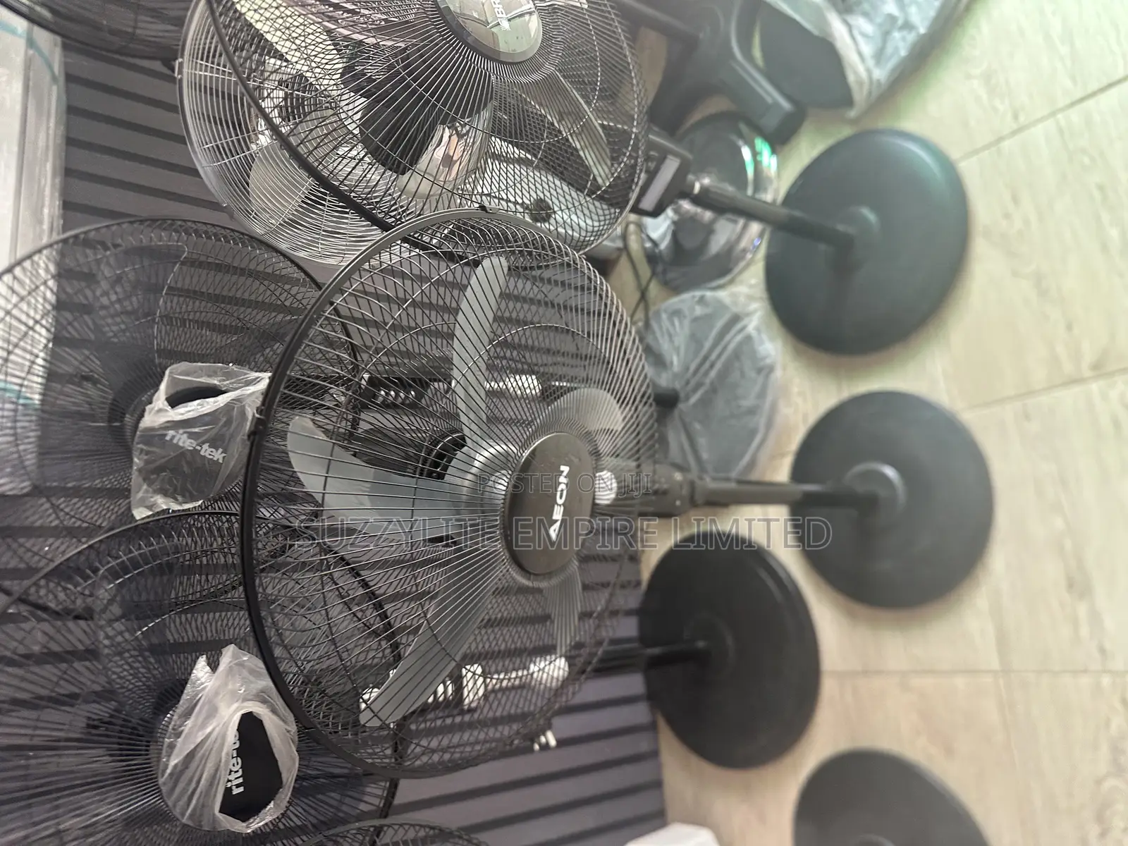 Aeon Standing Fan 18 Inches  Rechargeable