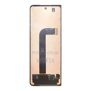 Samsung Fold 3 Outer Screen