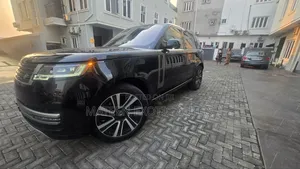 Land Rover Range Rover Vogue 2023 Black