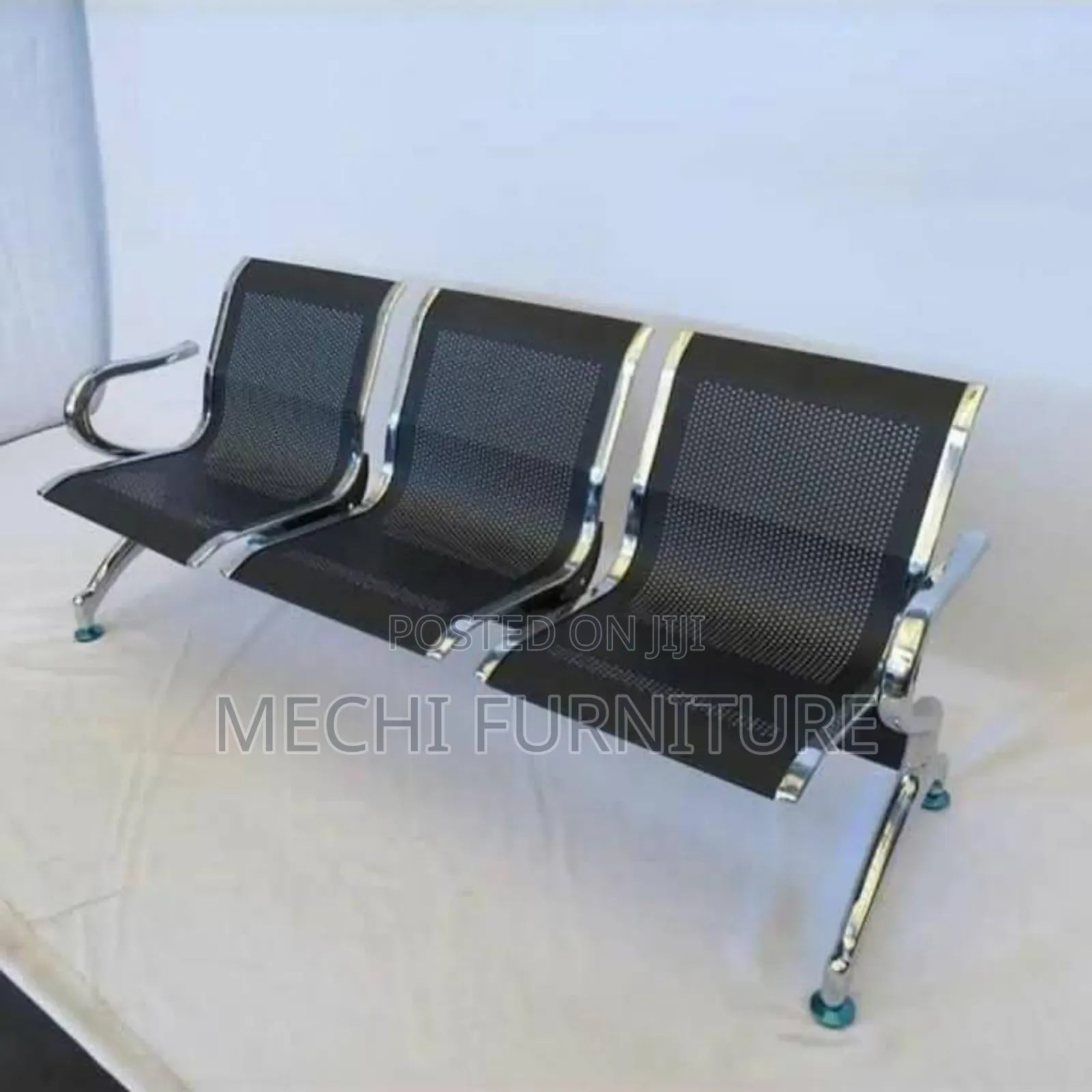 Steles Martial Airport Chair