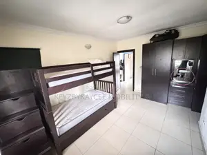 5bdrm Townhouse / Terrace in Off Platinum Road, Ikate for rent
