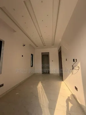 4bdrm Duplex in Aerodrome Gra, Samonda for sale
