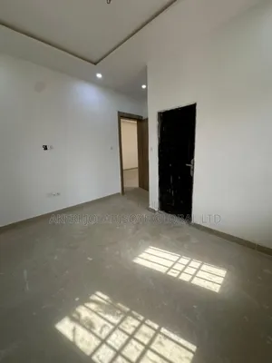 4bdrm Duplex in Orchacho Estate for rent